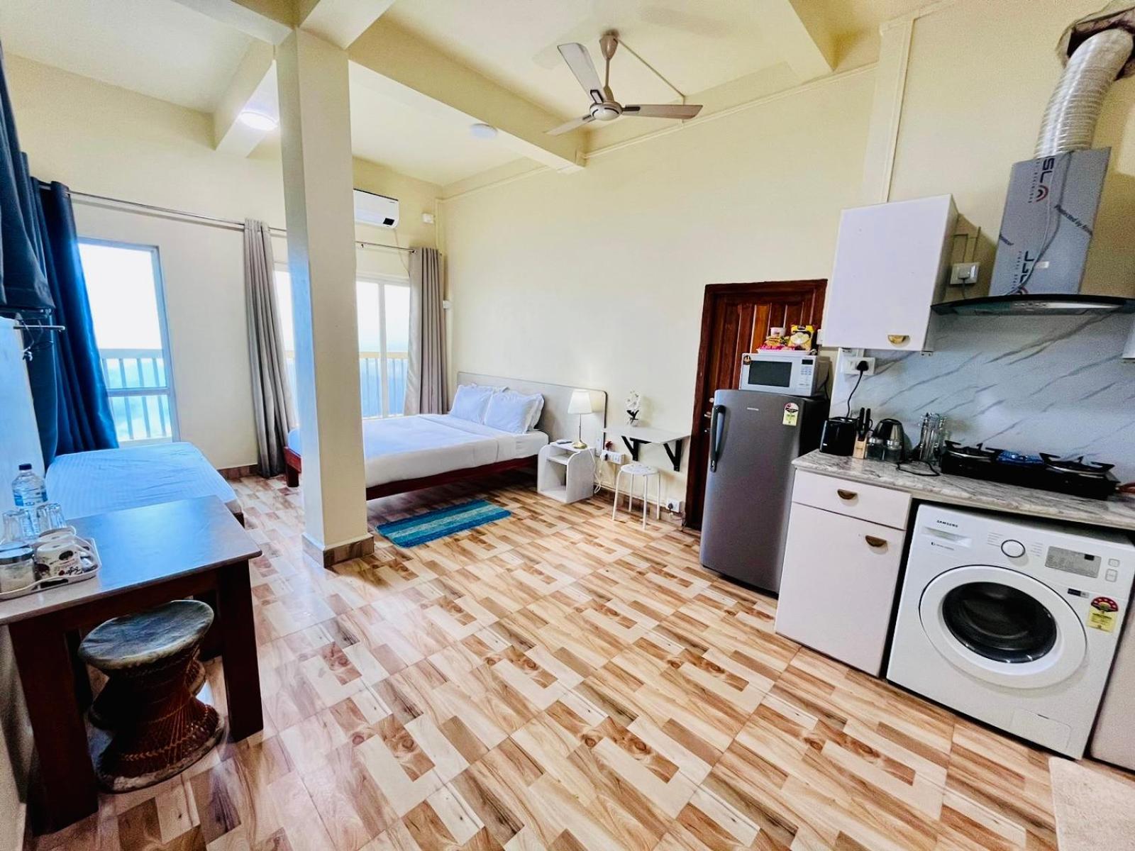 Aizawl Guest House Apartments Экстерьер фото